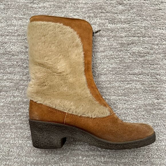 VTG Quoddy Moccasins Boots Brown Shearling Leather USA Made 60s Western Boho - Picture 3 of 15